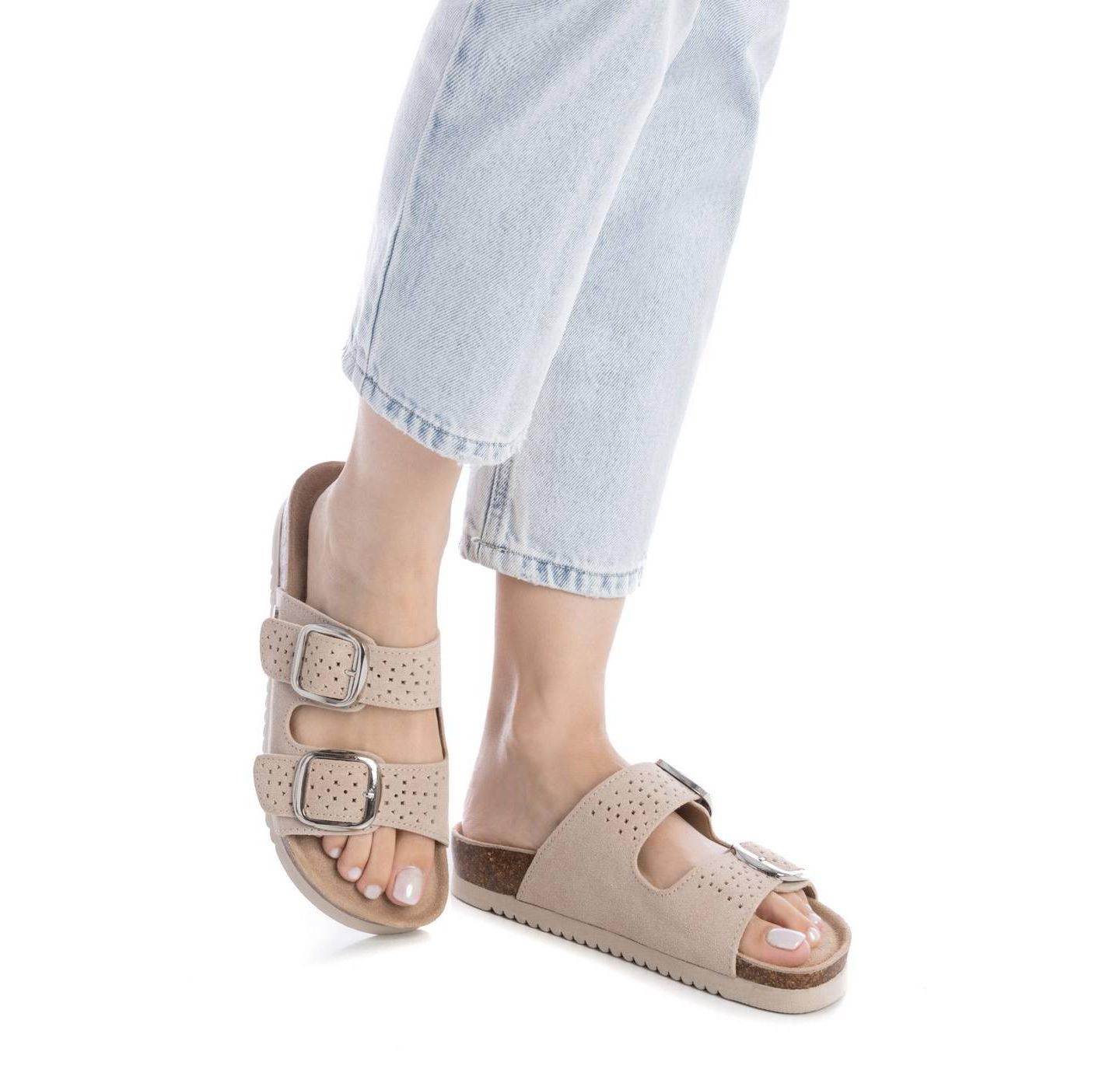 Женские сандалии XTI Suede Slip on, цвет: Бежевый — фото 3