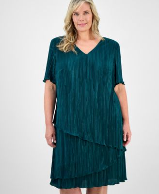 Plus Size V-Neck Short-Sleeve Tiered Dress