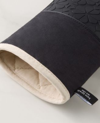 Spade Flower Soft Silicone Oven Mitt Set, 7" x 13"