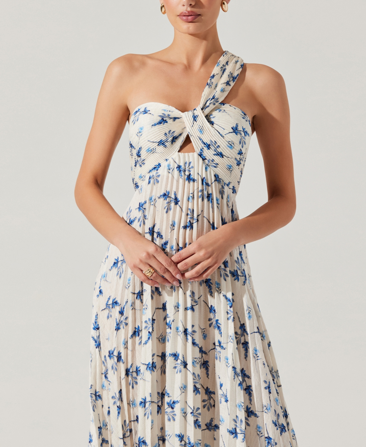 Astr The Label Rasya Floral Pleated One-shoulder Maxi Dress