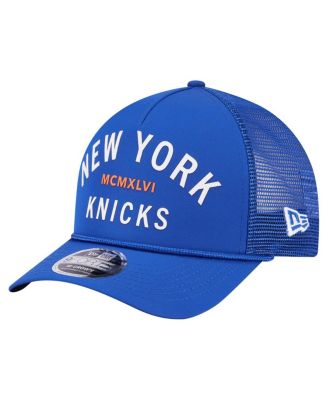 New Era - Men's Blue New York Knicks Minimalist A-Frame 9FORTY Trucker Hat