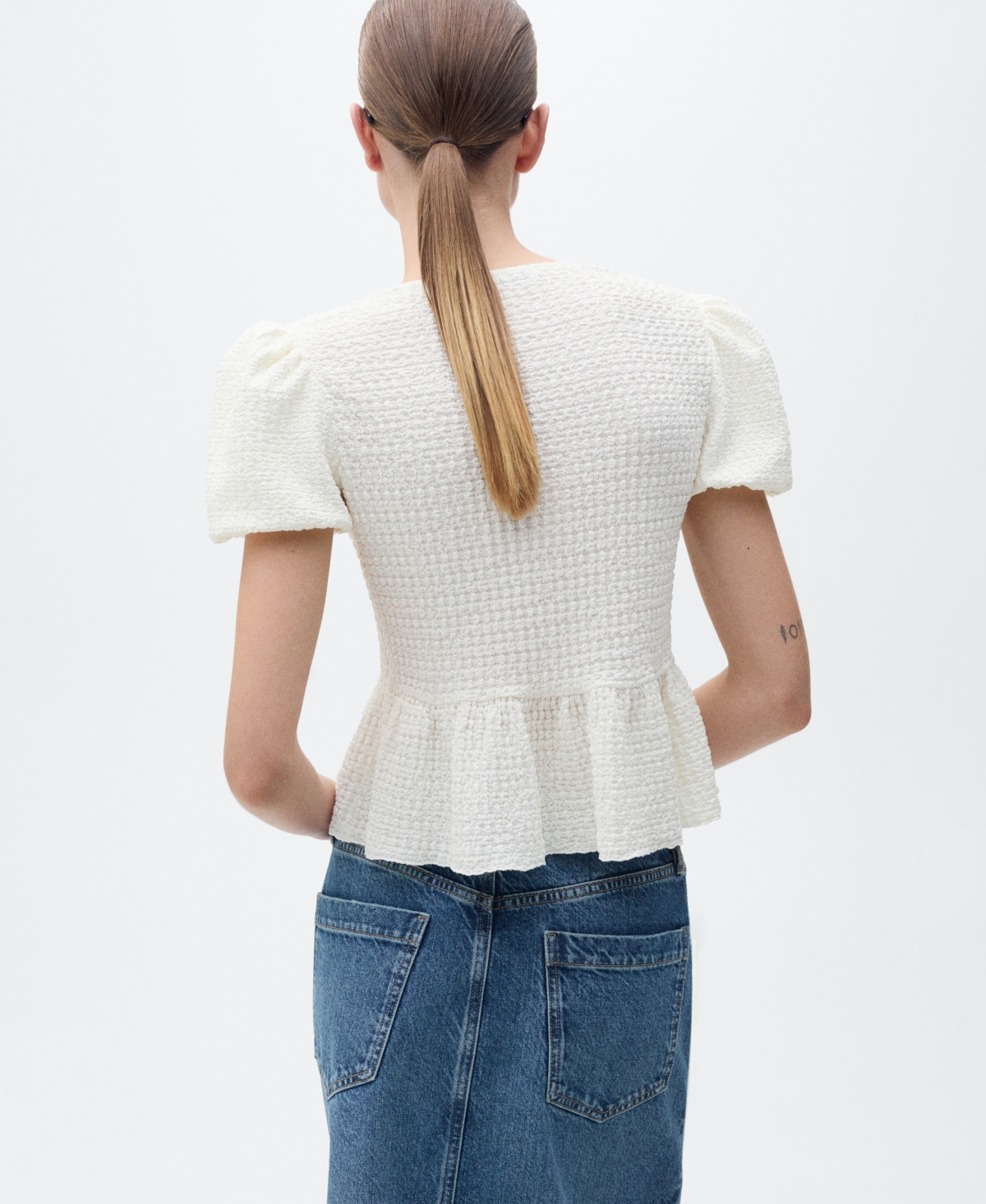 Mango Textured Blouse With Bow Closure Ecru In White