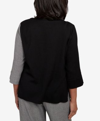 Petite Santa Barbara Center Sliced Crew Neck Top with Necklace