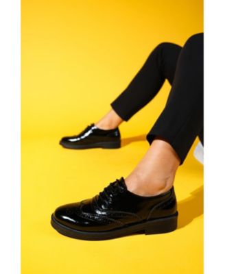 Women's Lace-Up Leather Oxford with Block Heel