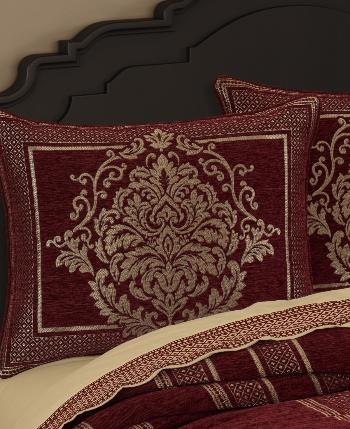 J Queen New York Laurenza 4-pc. Comforter Set, California King