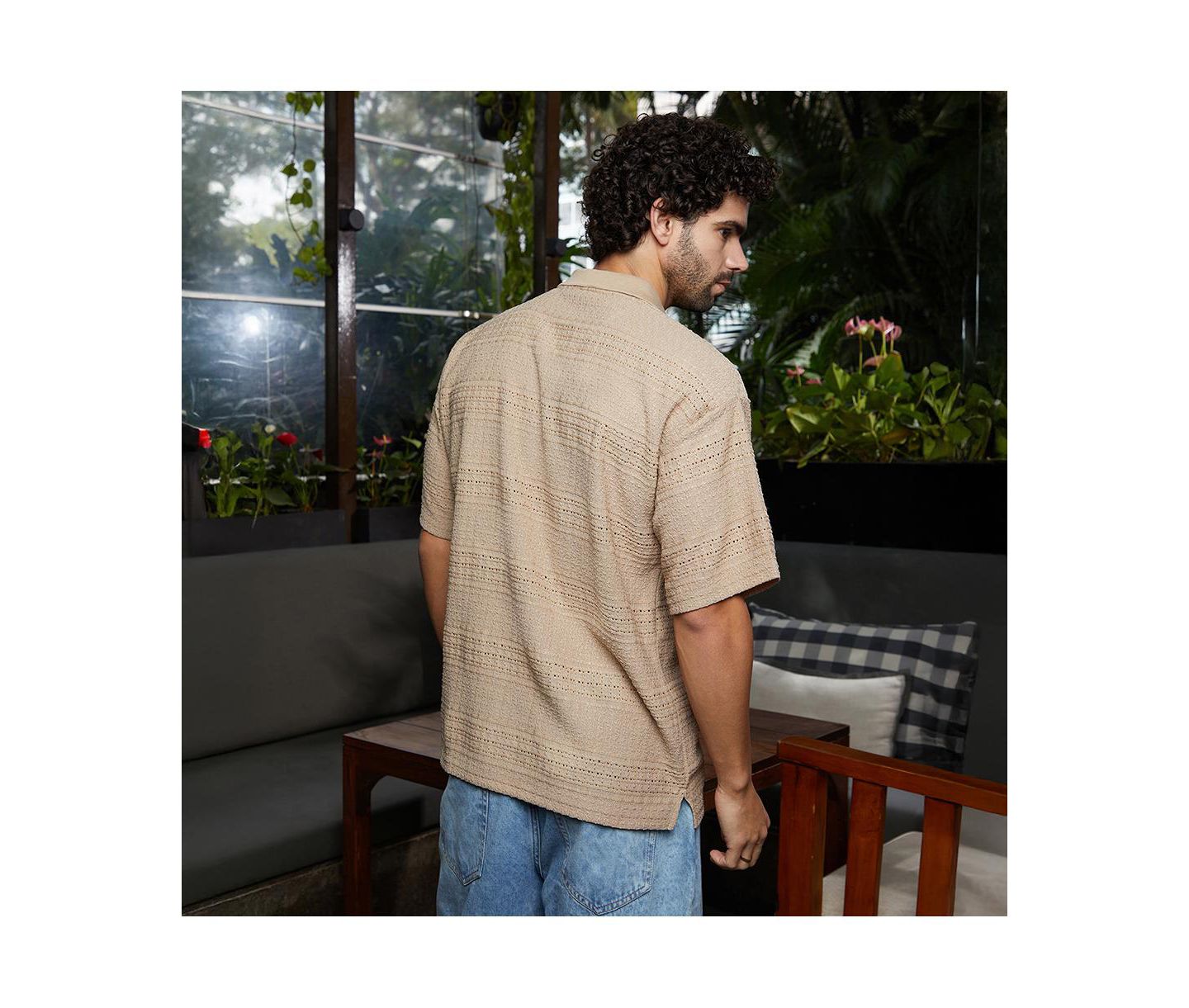 Мужская футболка Cahoot Campus Sutra Buff Beige Bohomian Oversized Polo, цвет: Бежевый / Хаки — фото 6