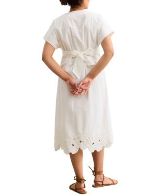 THE FLORAL EMBROIDER