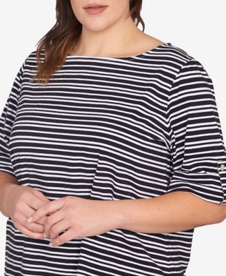 Plus Size Variegated Stripe Knit Top