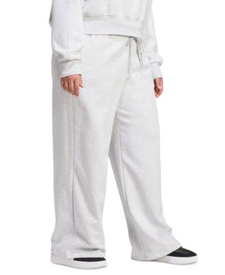 Plus Size Essentials Fleece Mid-Rise Sweatpants