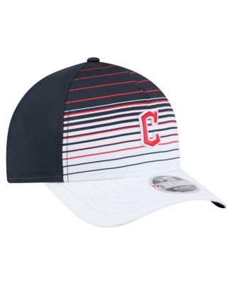 Men's Navy Cleveland Guardians Gradient 9FORTY M-Crown Adjustable Hat
