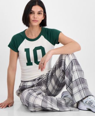 Juniors' Graphic Raglan T-Shirt