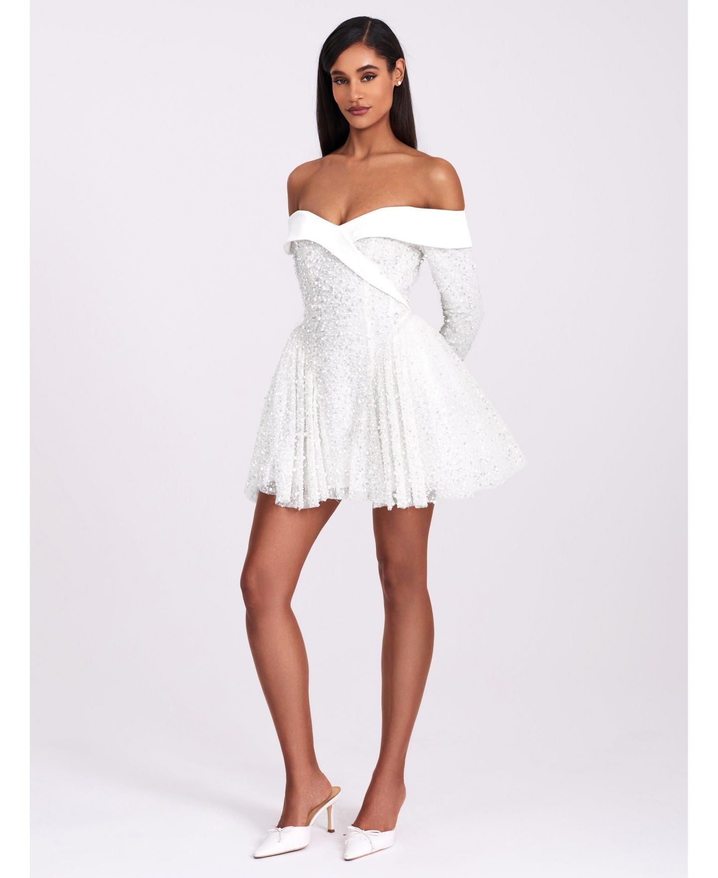 Женское платье Miss Circle Kira Bead Embroidered Mesh Off Shoulder Long Sleeve Mini, цвет: Белый — фото 5