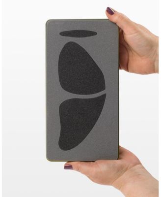 GO! Butterfly Die by Edyta Sitar - Perfect for Quilting, Applique & Fabric Cutting Projects - Compatible with 10" Pre-Cut Squares