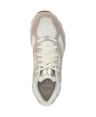 Women's Devotion X TR 2 Lifestyle Sneakers