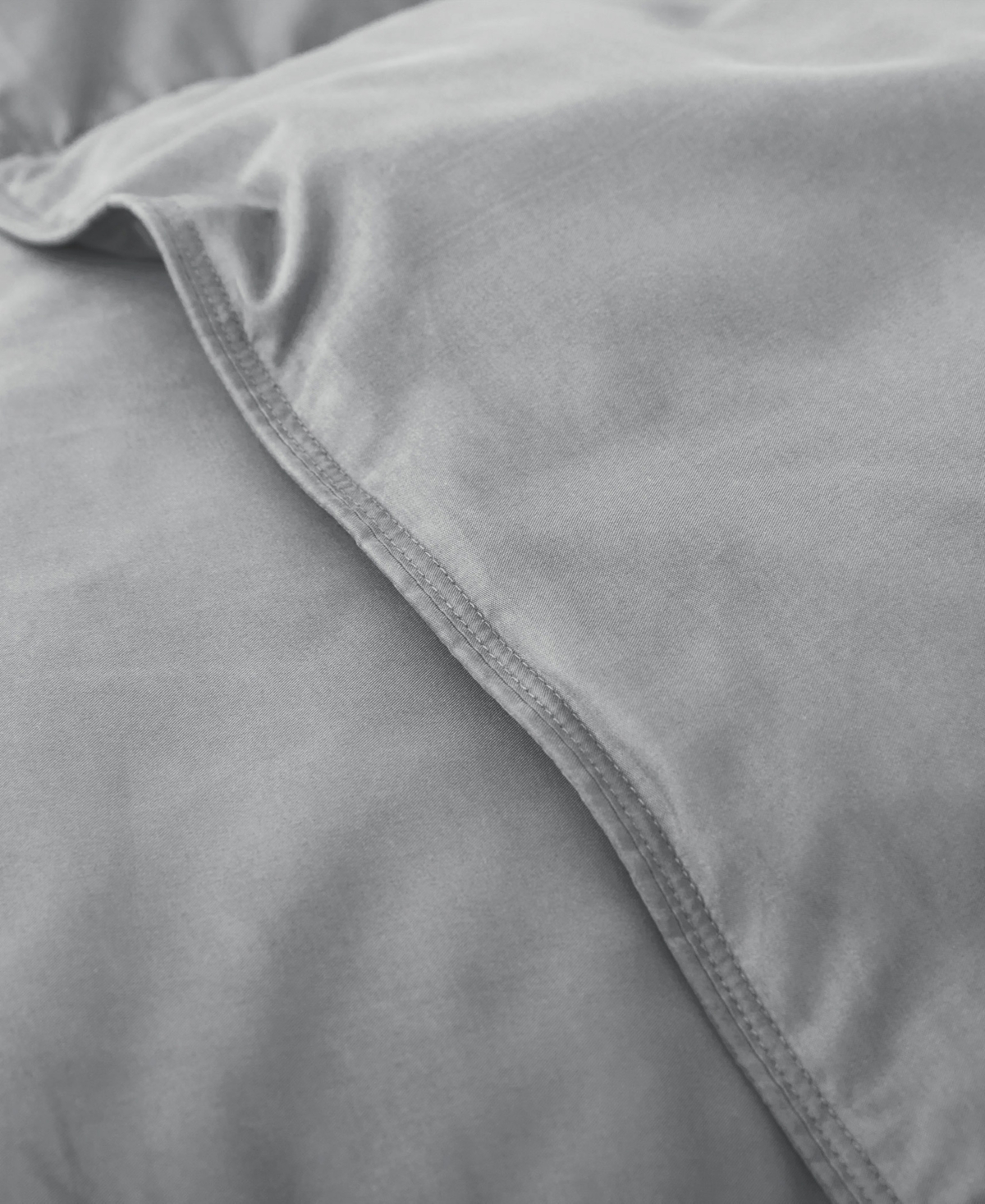 Unikome Medium Weight White Goose Down Feather Comforter, Full/Queen