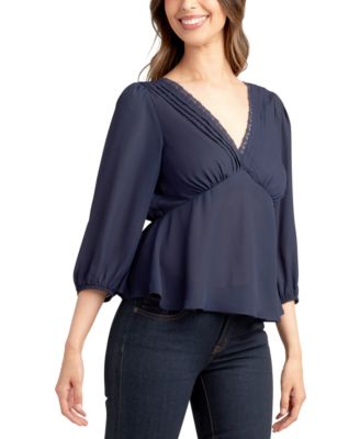 Juniors' 3/4-Sleeve Pleated V-Neck 3/4-Sleeve Top