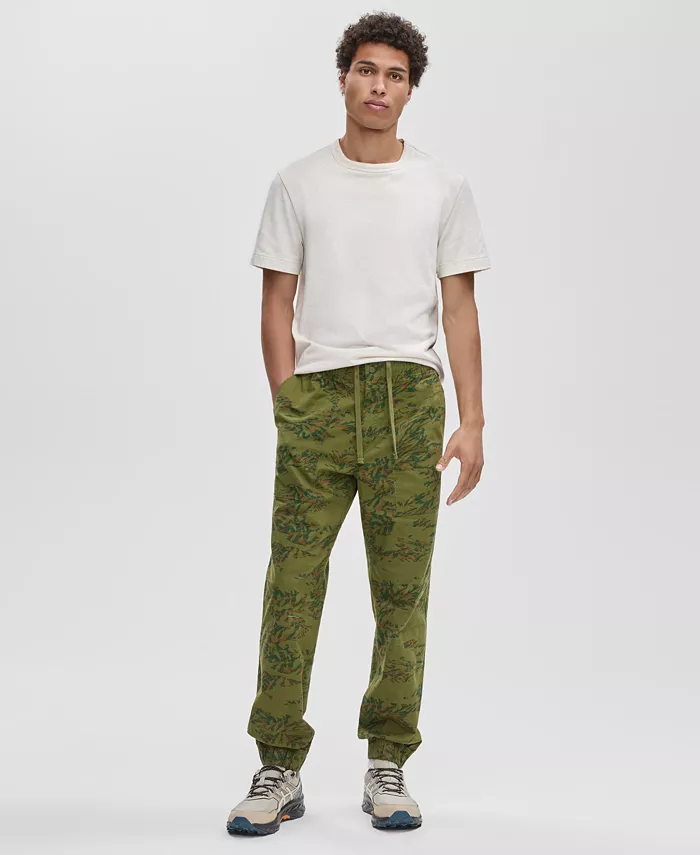 Men's Camo-Print Jogger Pants