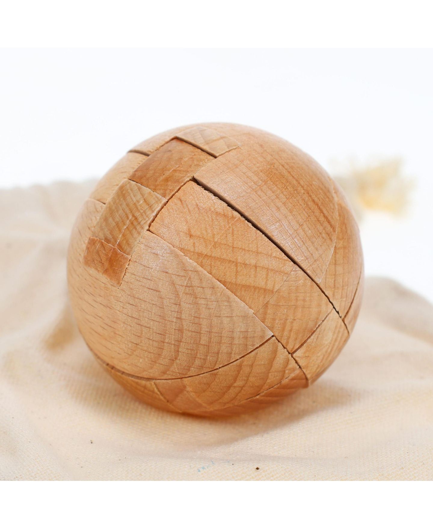 Детский пазл WE Games Solid Wood 3D Sphere Puzzle, 12-Piece, Ages 12+ — фото 4