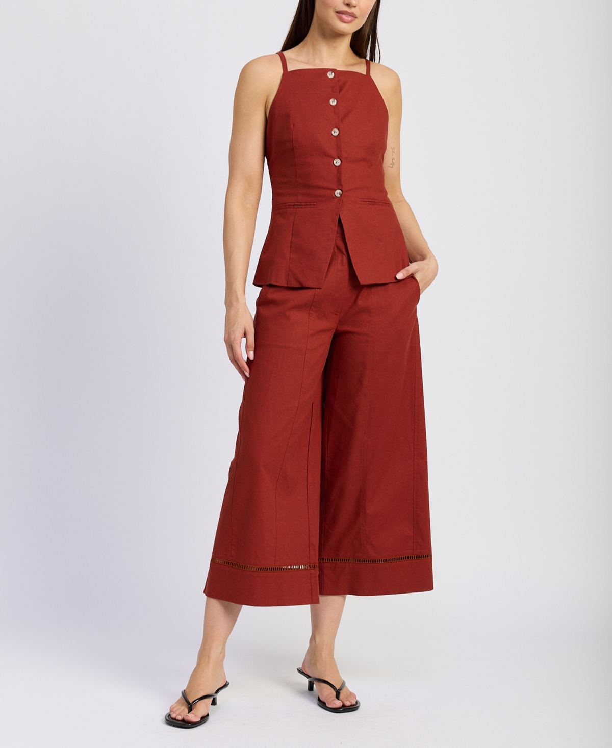 En Saison Women's Megumi Cotton Linen Sleeveless Button-front Top In Red