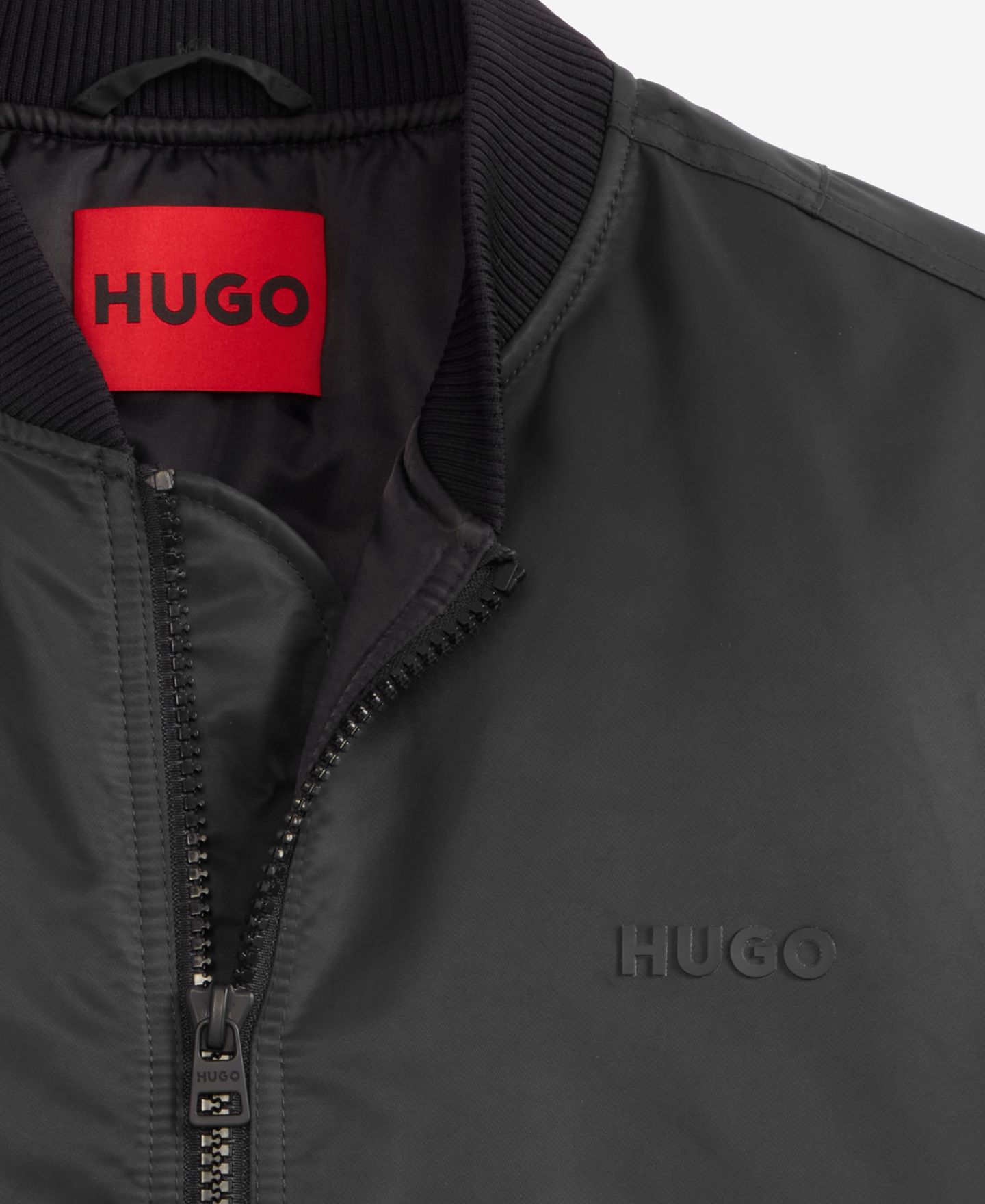 Мужская куртка Hugo Boss Slim-Fit Satin Bomber, цвет: Чёрный — фото 4