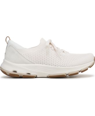 Women's Devotion Fuse Walking Shoes