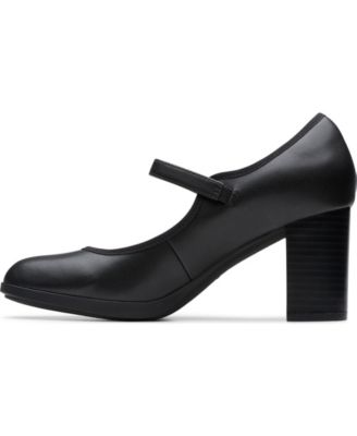 Women's Bayla Lily Round Toe Pumps