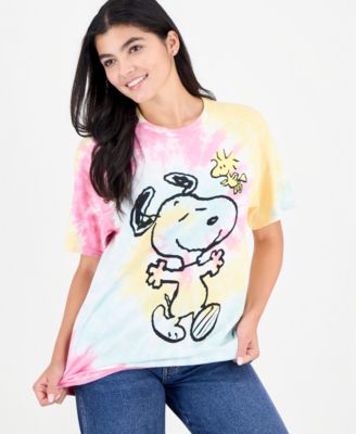 Juniors' Snoopy Woodstock Printed Graphic T-Shirt
