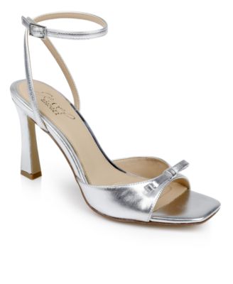 Jewel Badgley Mischka