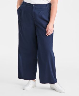 Plus Size Pleated Straight-Leg Pant