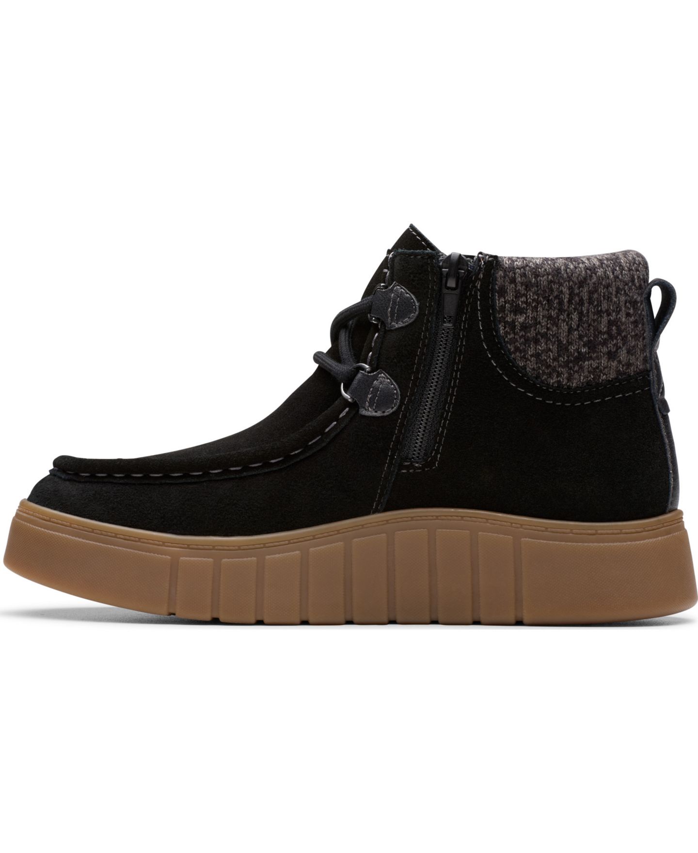 Женские ботинки Clarks Mykah Izzy Cozy Lace-Up Booties, цвет: Чёрный замшевый — фото 5
