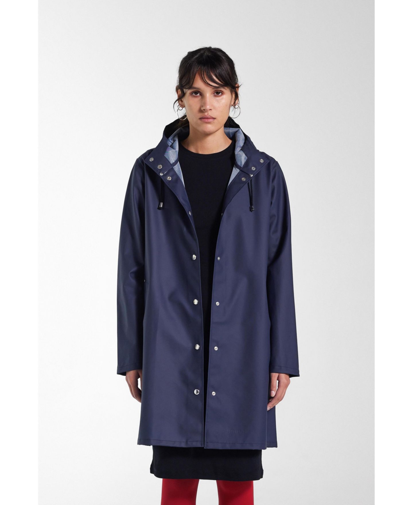 Женские куртки Stutterheim Mosebacke Lightweight Raincoat, цвет: Тёмно-синий — фото 1