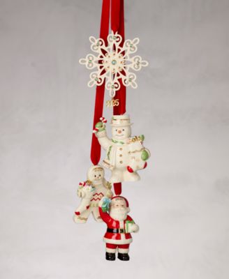 2025 Santa with Mistletoe Ornament