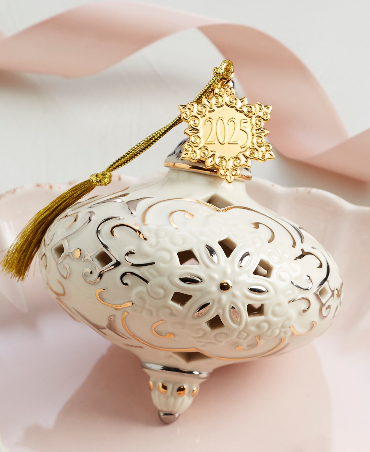 Lenox 2025  Annual Ornament In Neutral