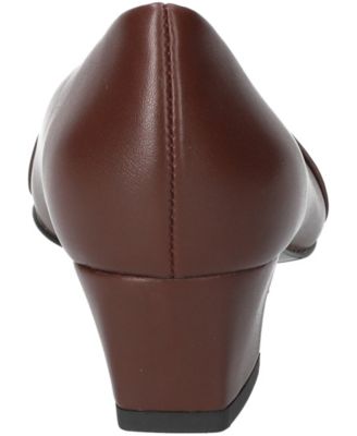 Lyanna Women's Block Heel Pumps