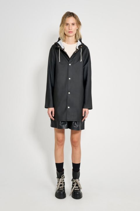 Женские куртки Stutterheim Stockholm Long Sleeve Hooded Raincoat