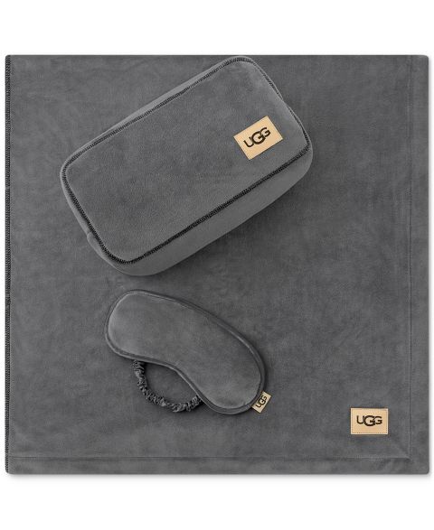 Пледы UGG® Raegan 3-Piece Throw, Eye Mask and Case Gift Set, цвет: Угольный