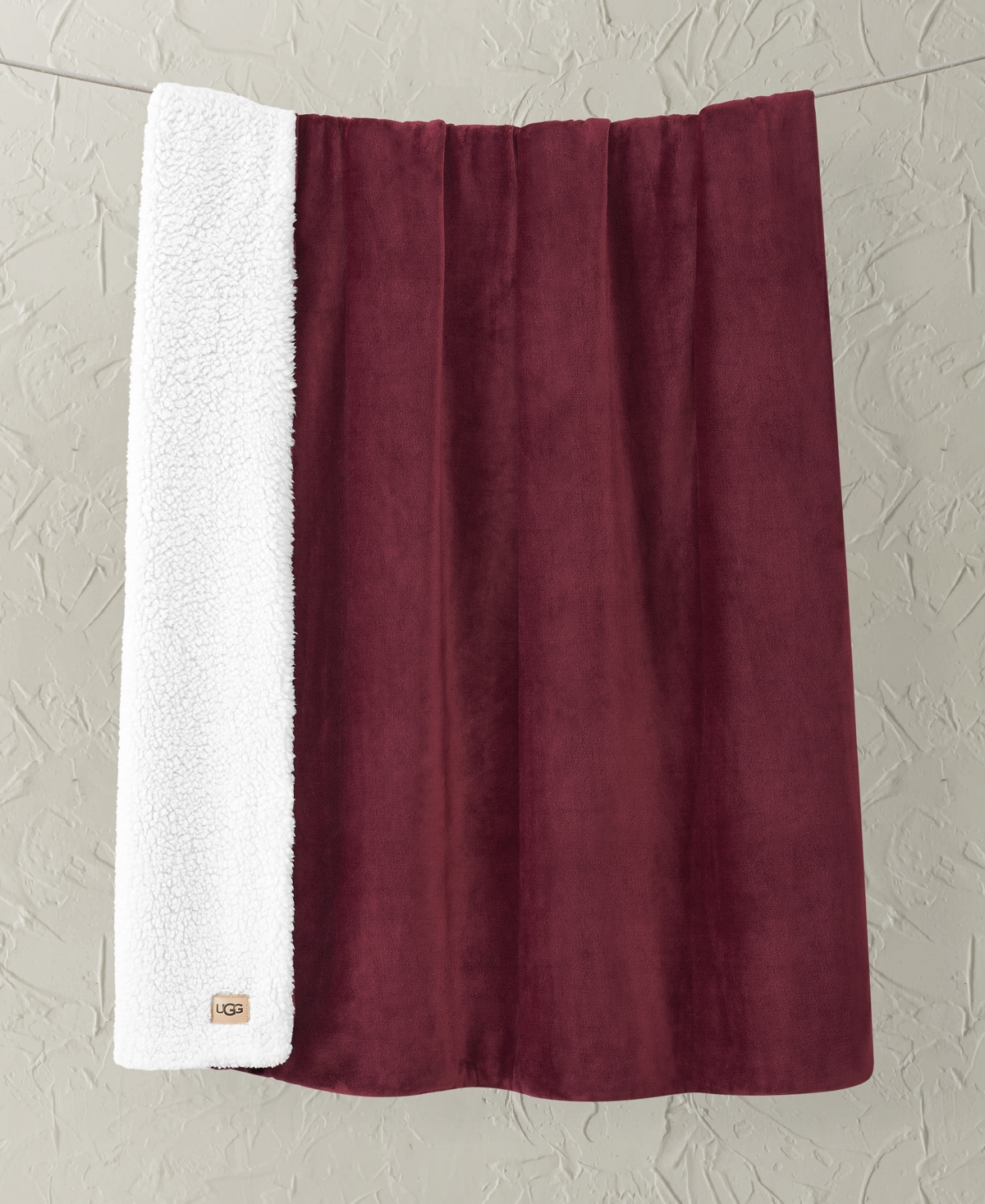 Ugg Avery Reversible Lightweight Throw, 50" X 70" In White
