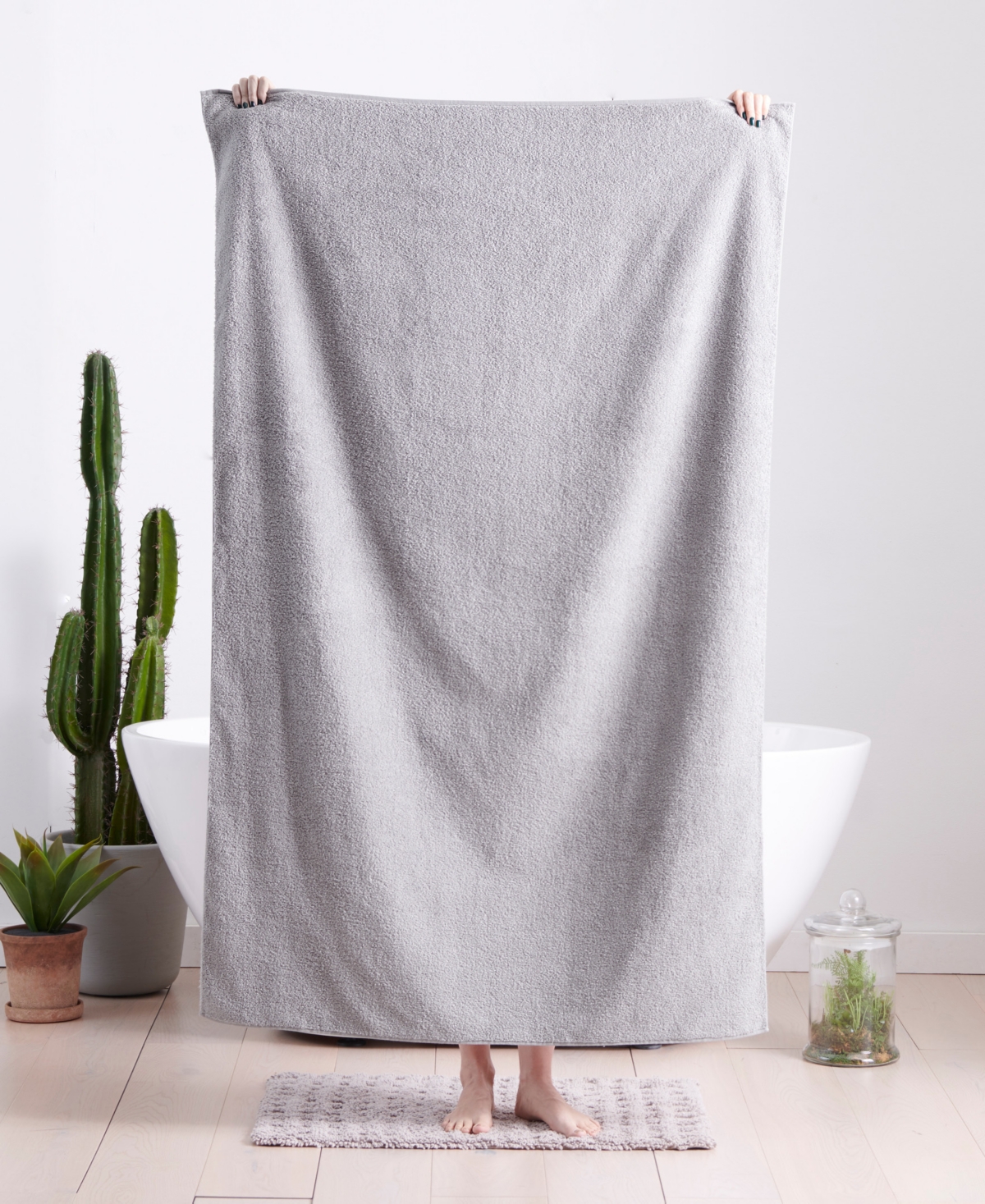 Uchino Zero Twist Bath Towel, 39" X 63" In Gray