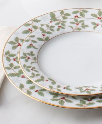 Holly & Berry Gold 40-Piece Dinnerware Set, Service For 8