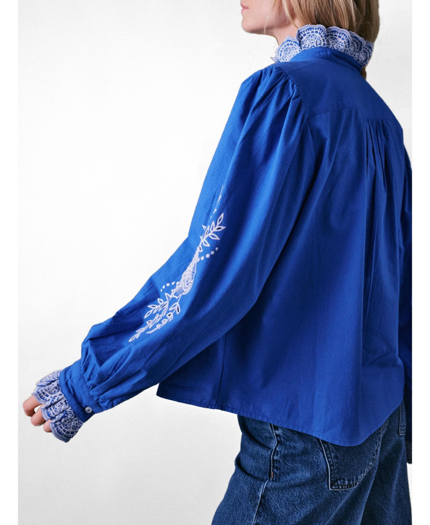 Женская блузка Cape Cove Jewel Trim Cotton Carla, цвет: Кобальтовый синий — фото 5