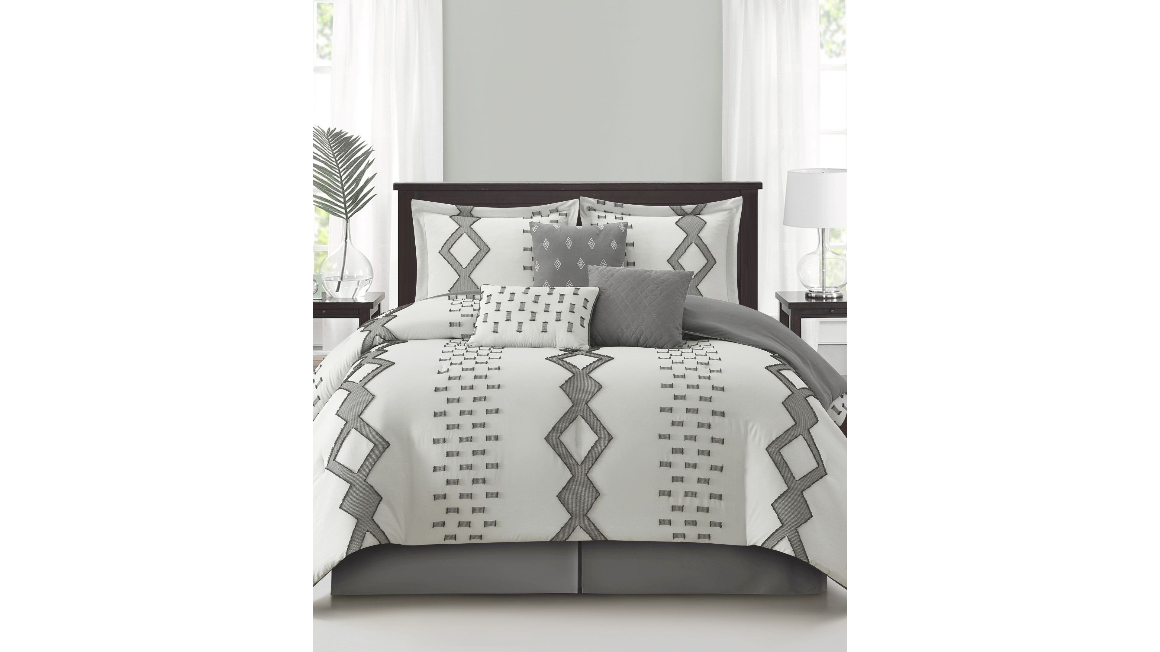 Stratford Park Sanissa Geometric 7-Pc. Comforter Set, Queen