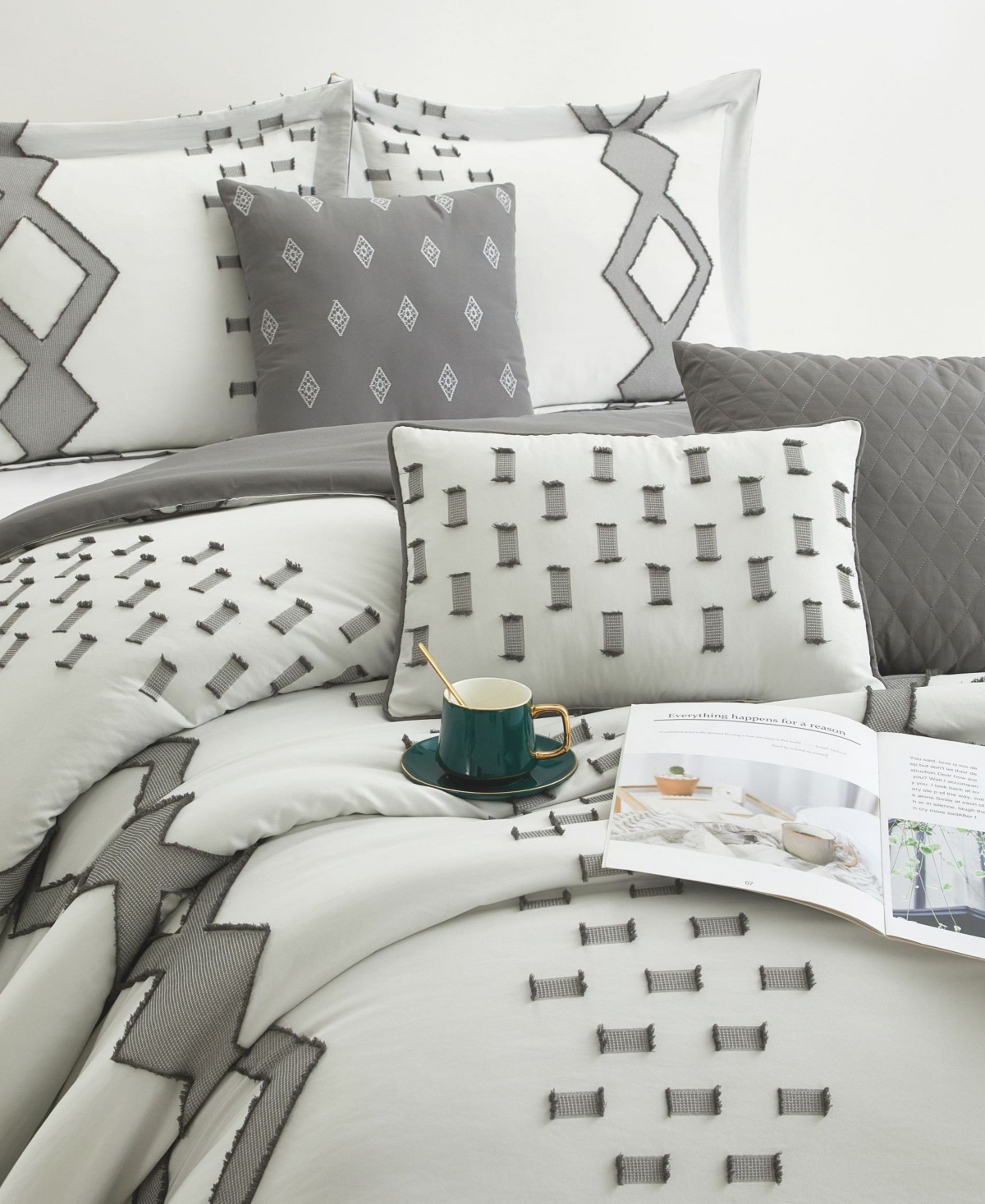 Stratford Park Sanissa Geometric 7-pc. Comforter Set, California King In Gray