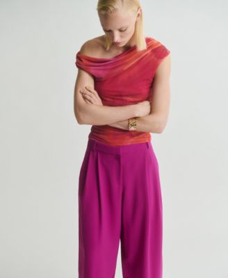 Women's Pleat Detail Pants