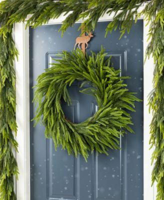 28" Greenery Polyethylene Christmas Dripping Wreath