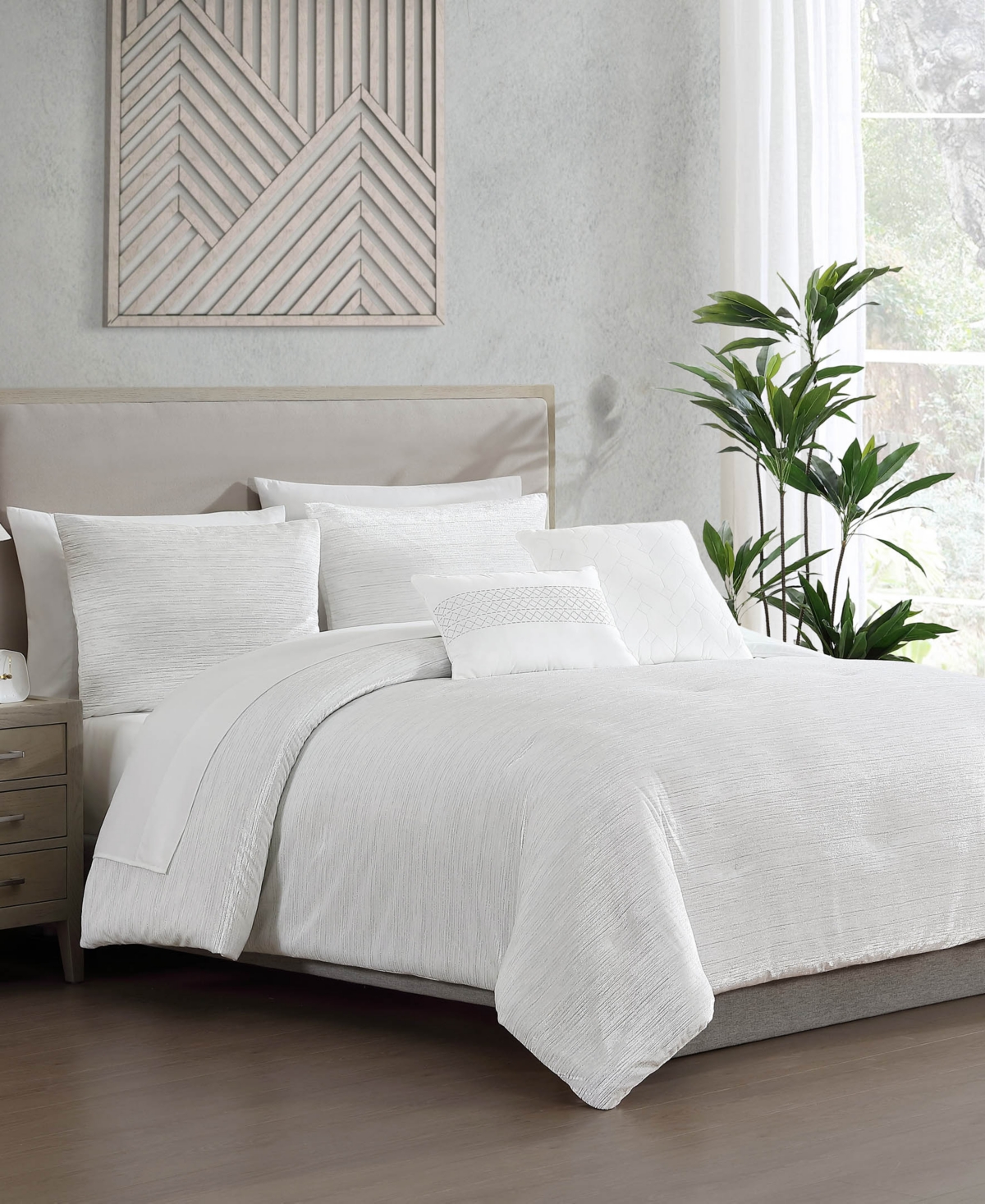 Hallmart Collectibles Selina Velvet 9-Pc. Comforter Set