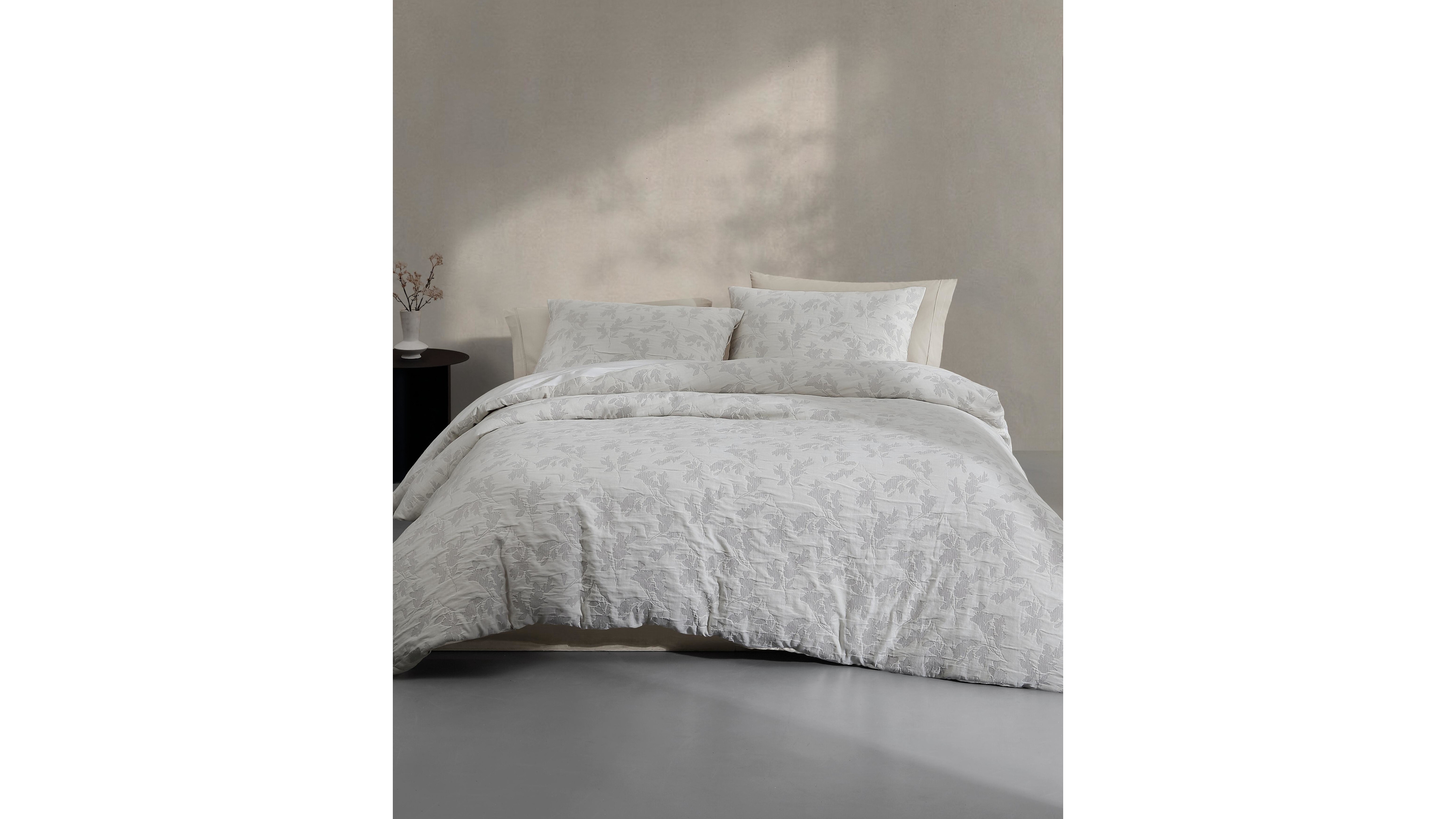 Calvin Klein Cascade Cotton Yarn-Dyed 3-Pc. Comforter Set, Queen