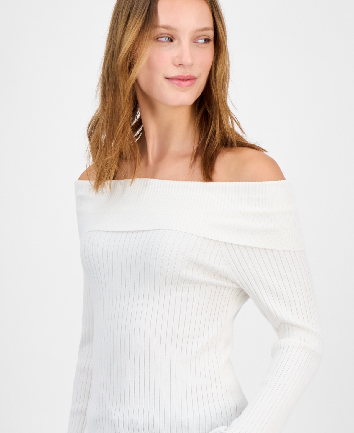 Hooked Up By Iot Juniors' Marilyn Off-the-shoulder Top In White