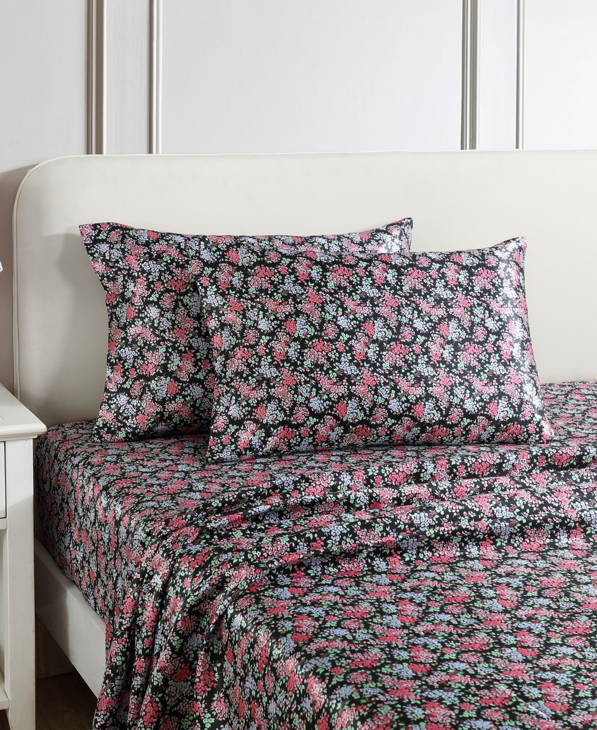 Betsey Johnson Closeout!  Satin 4-pc. Sheet Set, King In Multi