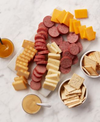 Holiday Signature Flavors Gift Basket, 9 Piece