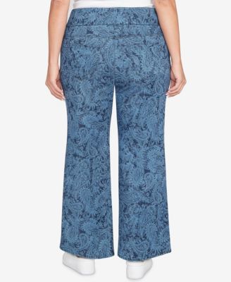 Plus Size Paisley Stretch Denim Pull-On Ankle Jeans